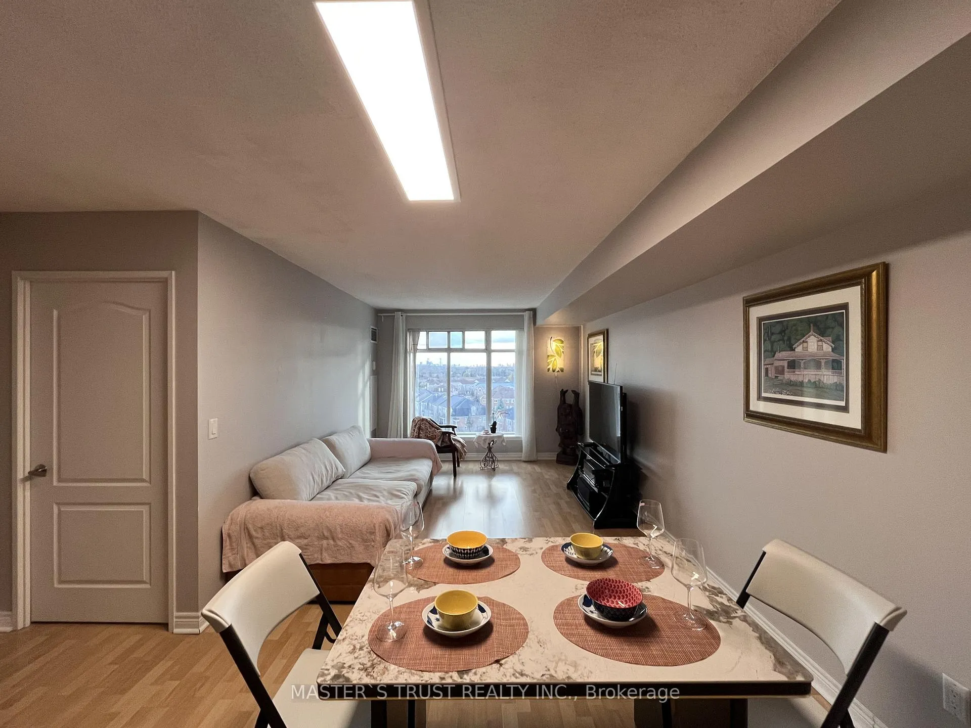 Photo 11 of Unit 1001, 135 Pond Drive, Markham, Commerce Valley — HOMEH