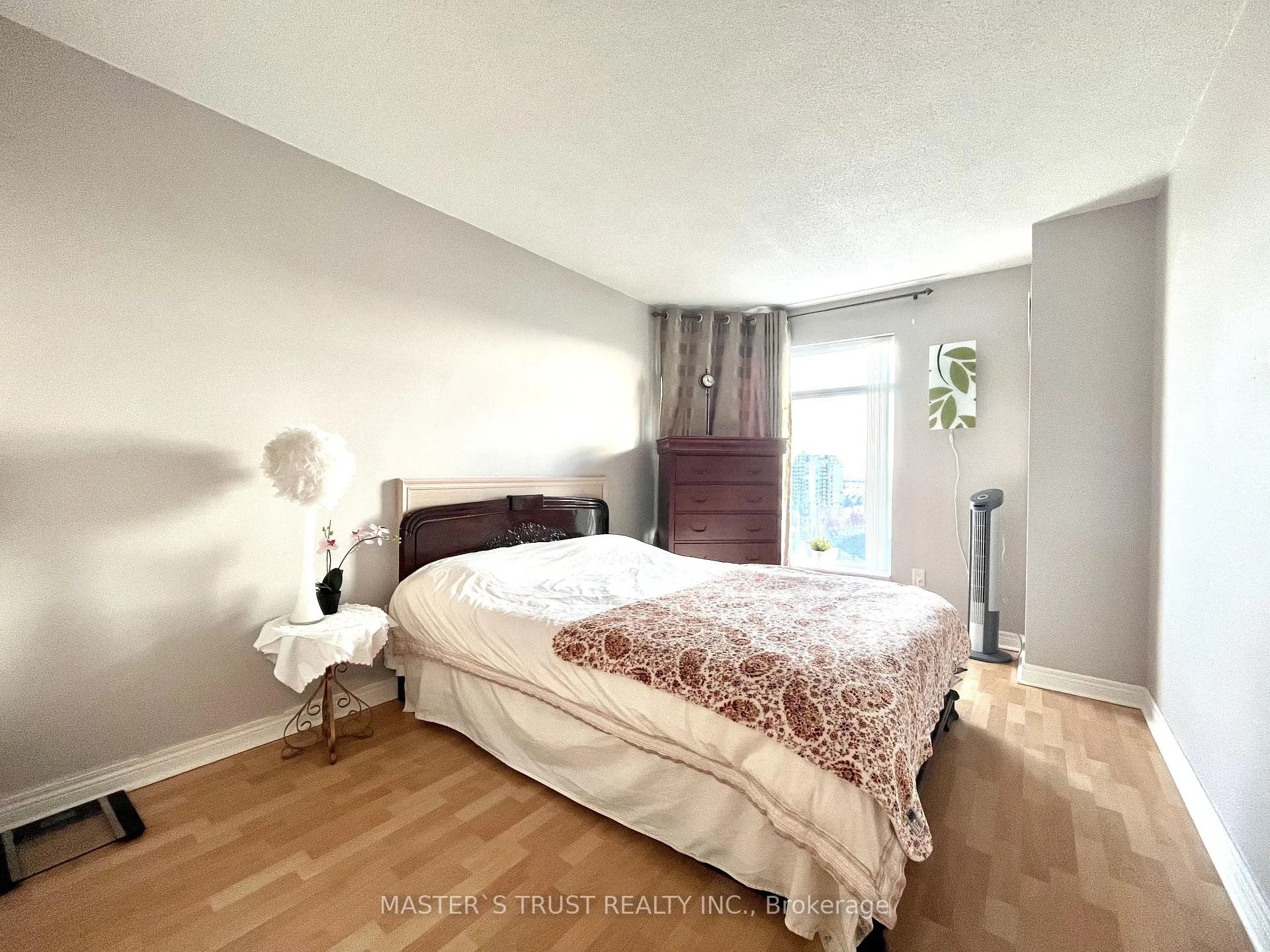 Photo 12 of Unit 1001, 135 Pond Drive, Markham, Commerce Valley — HOMEH