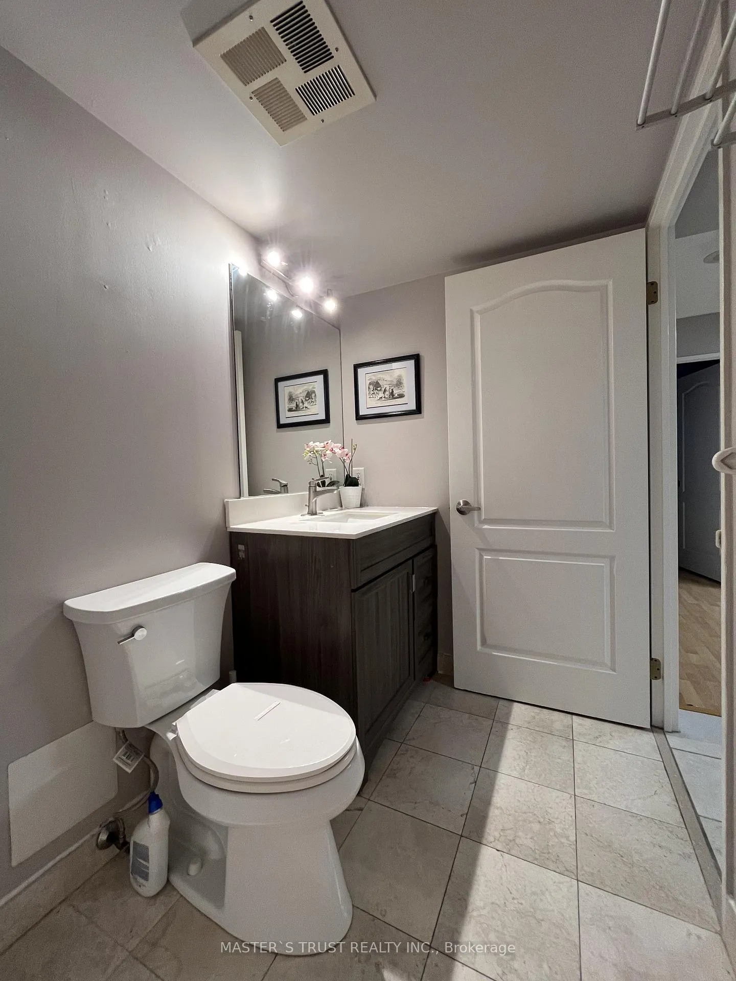 Photo 15 of Unit 1001, 135 Pond Drive, Markham, Commerce Valley — HOMEH