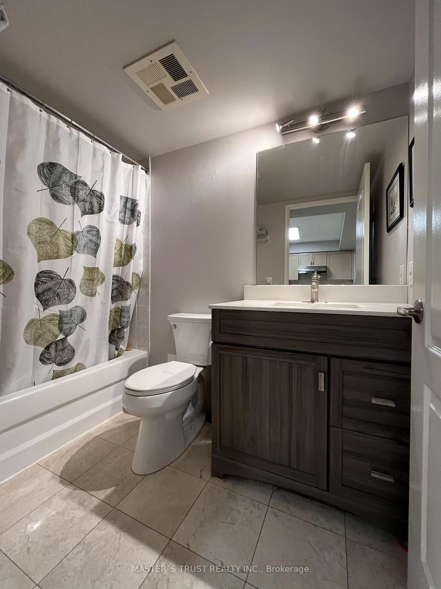 Photo 17 of Unit 1001, 135 Pond Drive, Markham, Commerce Valley — HOMEH