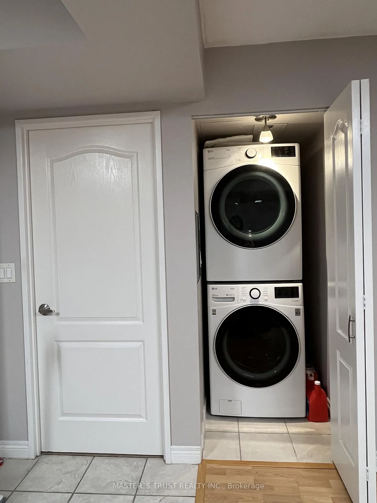 Photo 18 of Unit 1001, 135 Pond Drive, Markham, Commerce Valley — HOMEH