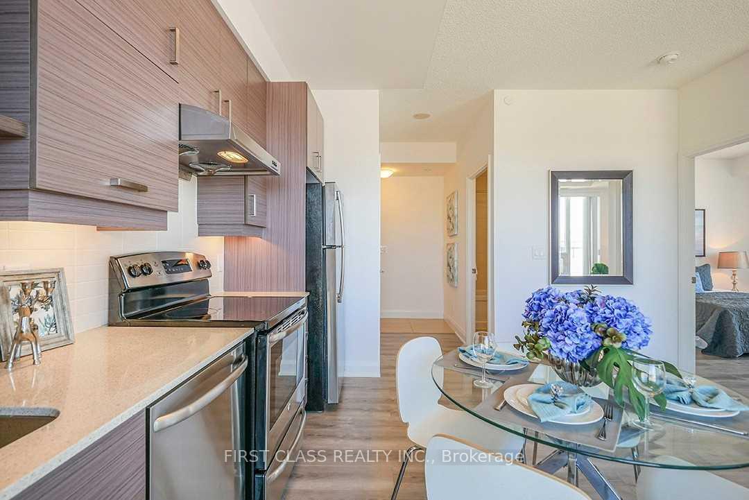 Photo 10 of Unit 610, 8200 Birchmount Road, Markham, Unionville — HOMEH