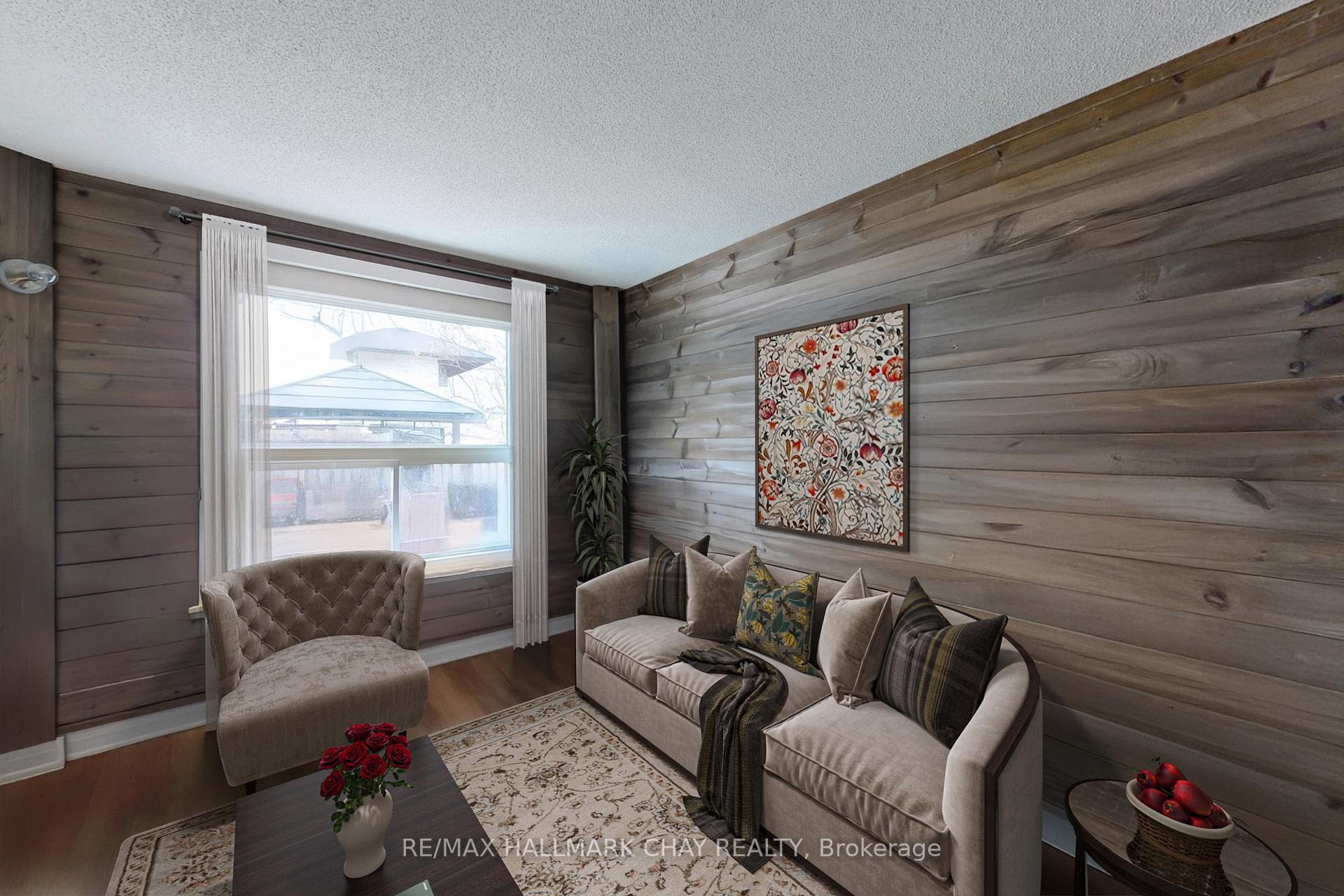 Photo 13 of 40 Shakespeare Crescent, Barrie, Letitia Heights — HOMEH