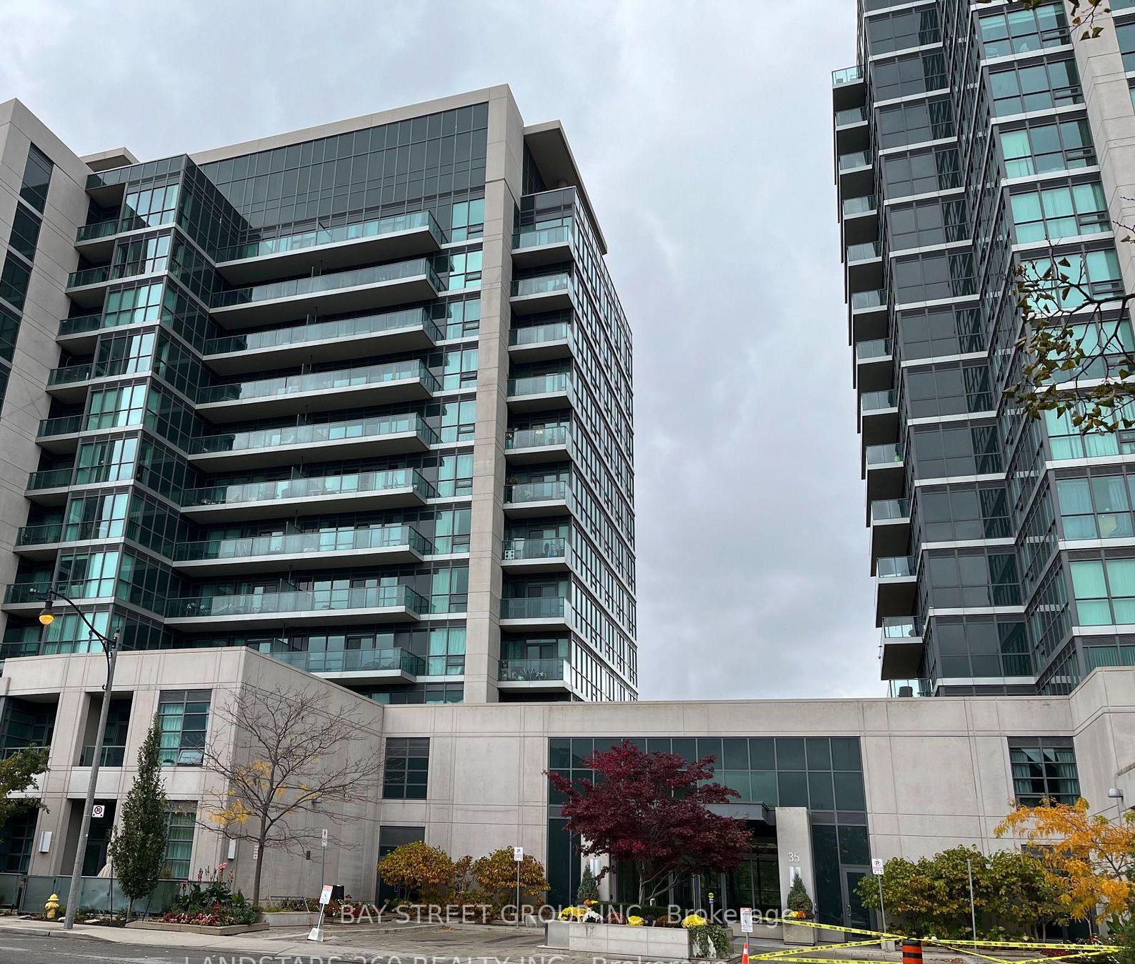 Photo 4 of Unit 816, 35 Brian Peck Crescent, Toronto, Thorncliffe Park — HOMEH