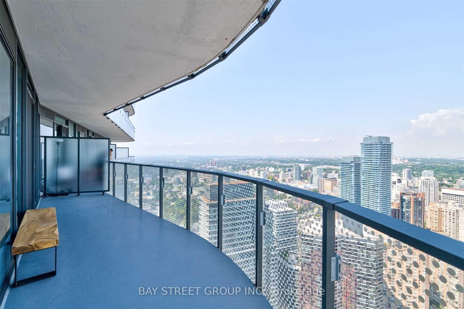 Photo 8 of Unit 1608, 11 Wellesley Street W, Toronto, Bay Street Corridor — HOMEH