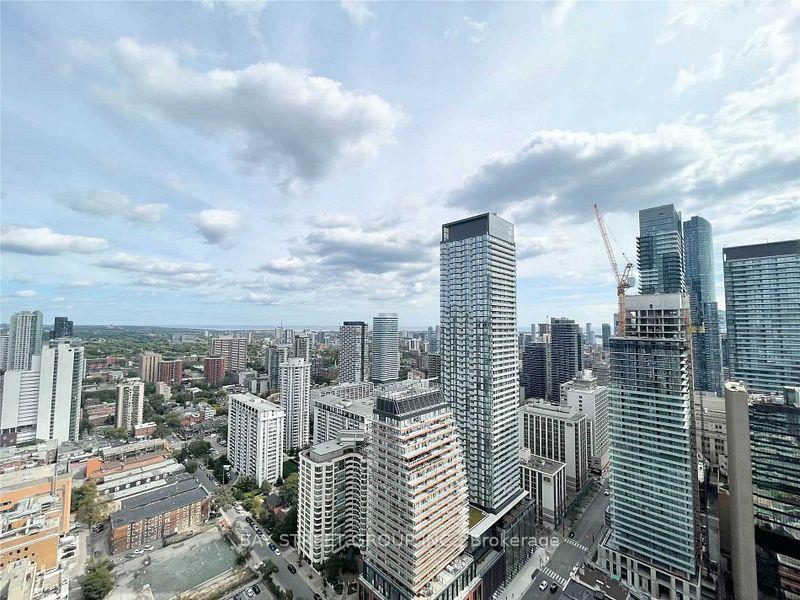 Photo 20 of Unit 1608, 11 Wellesley Street W, Toronto, Bay Street Corridor — HOMEH