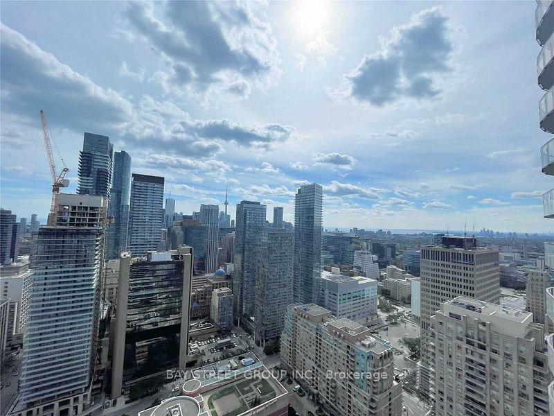 Photo 21 of Unit 1608, 11 Wellesley Street W, Toronto, Bay Street Corridor — HOMEH