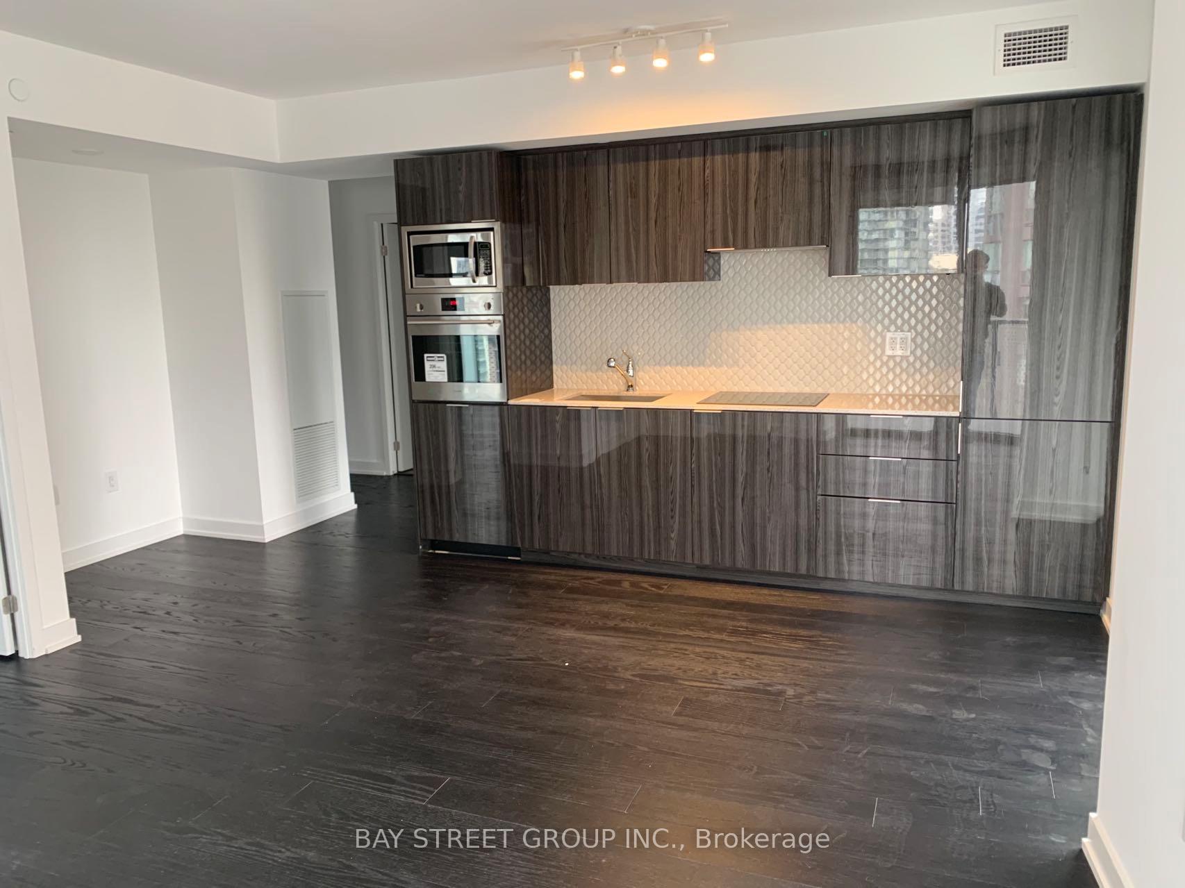 Photo 29 of Unit 1608, 11 Wellesley Street W, Toronto, Bay Street Corridor — HOMEH