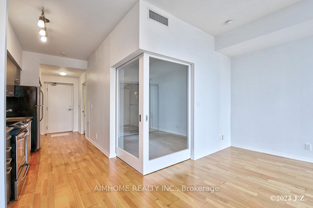 Photo 9 of Unit 1807, 832 Bay Street, Toronto, Bay Street Corridor — HOMEH