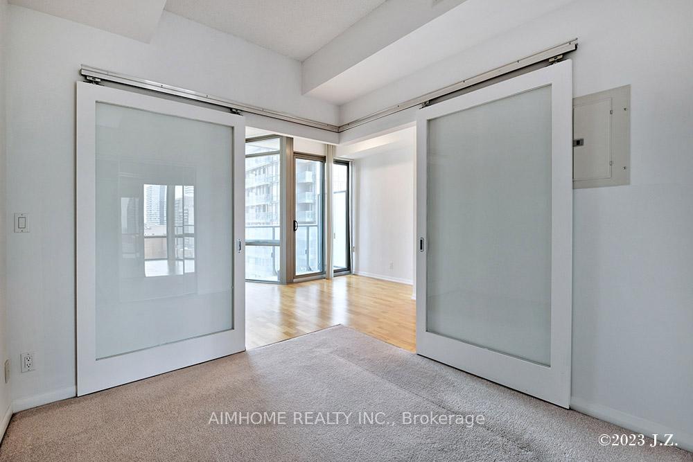 Photo 16 of Unit 1807, 832 Bay Street, Toronto, Bay Street Corridor — HOMEH