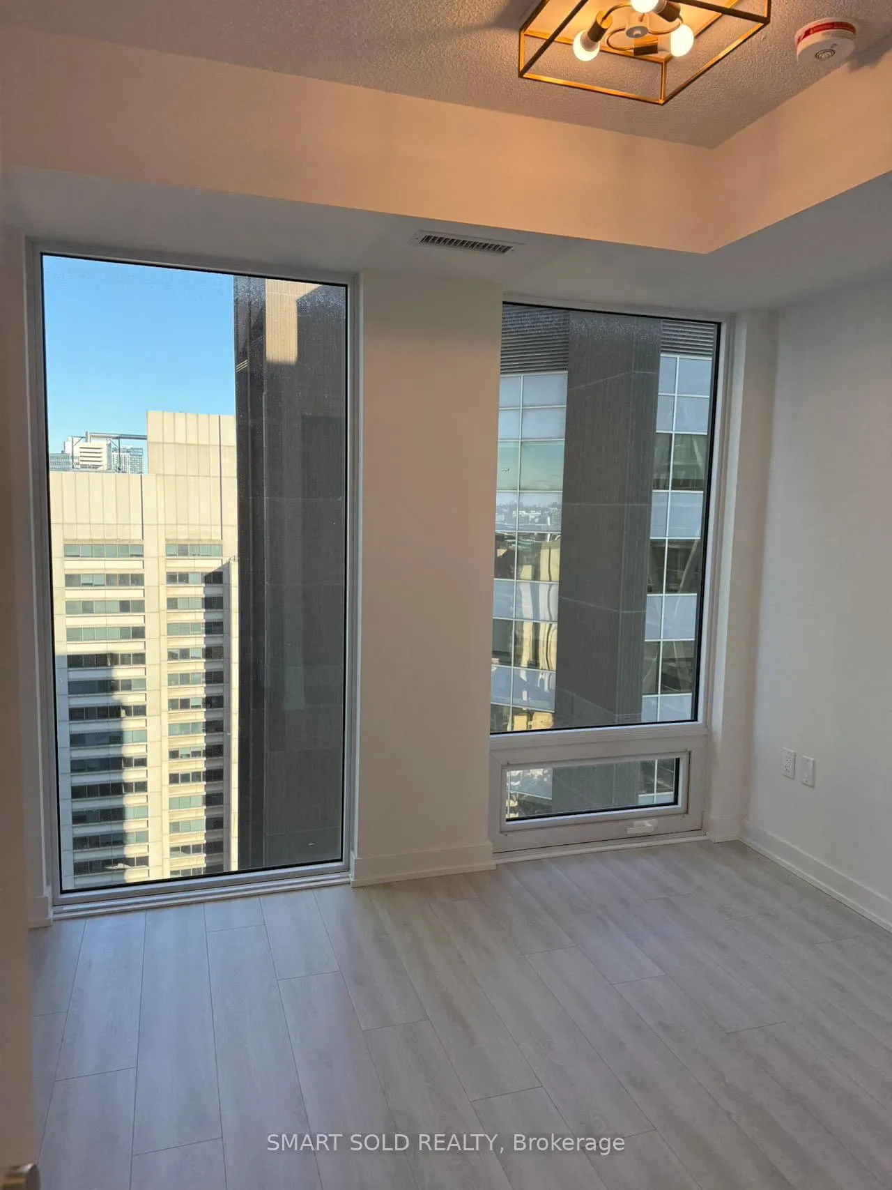Photo 10 of Unit 2804, 238 Simcoe Street, Toronto, Kensington-Chinatown — HOMEH