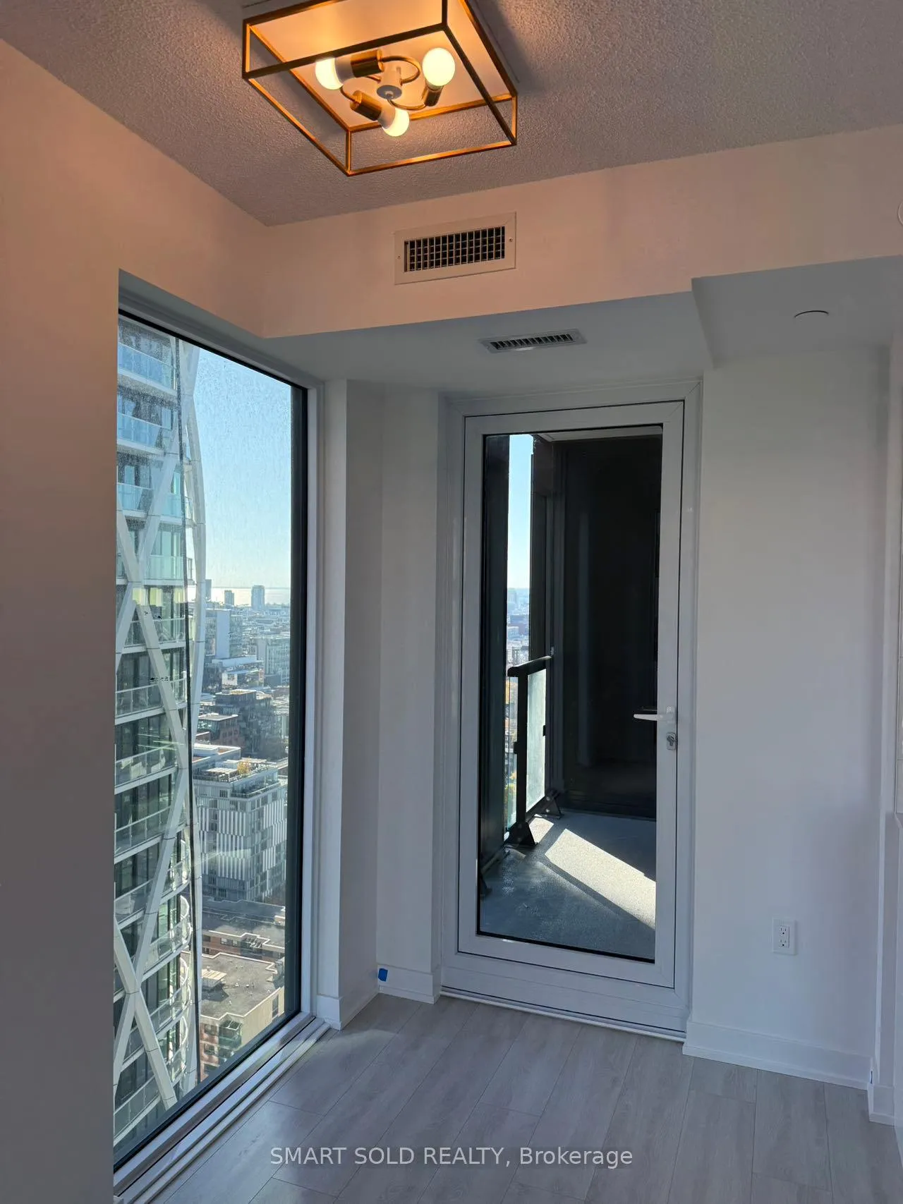 Photo 14 of Unit 2804, 238 Simcoe Street, Toronto, Kensington-Chinatown — HOMEH
