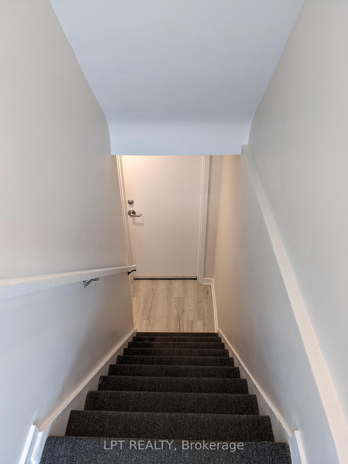Photo 7 of Unit B, 63 Findlay Avenue, Ottawa, Glebe — HOMEH