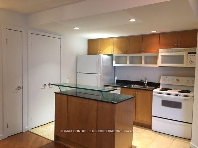 Photo 4 of Unit 1603, 8 York Street, Toronto, Waterfront Communities — HOMEH