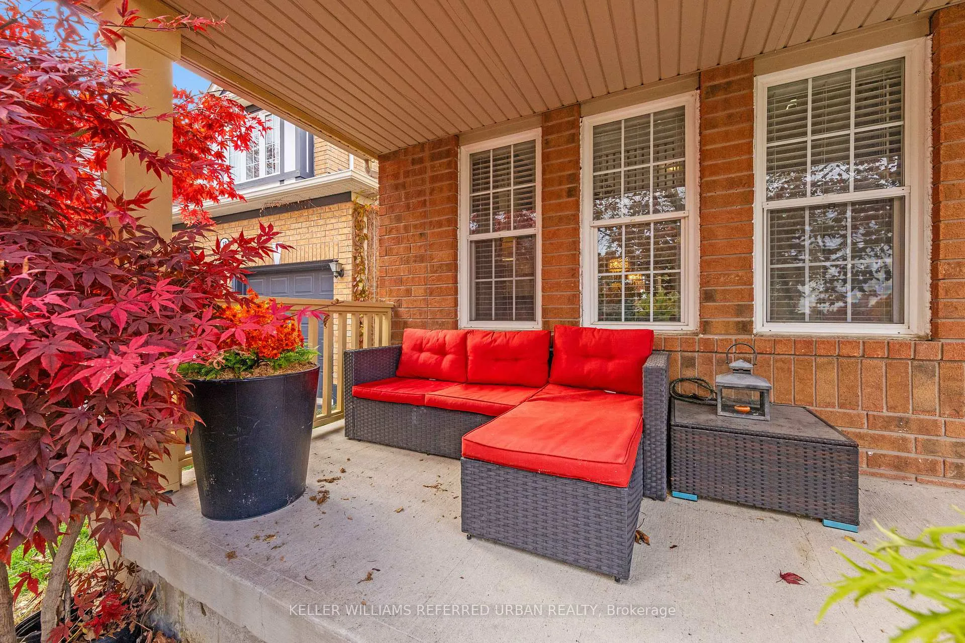 Photo 2 of 20 Williamson Drive, Brampton, Fletcher's Meadow — HOMEH