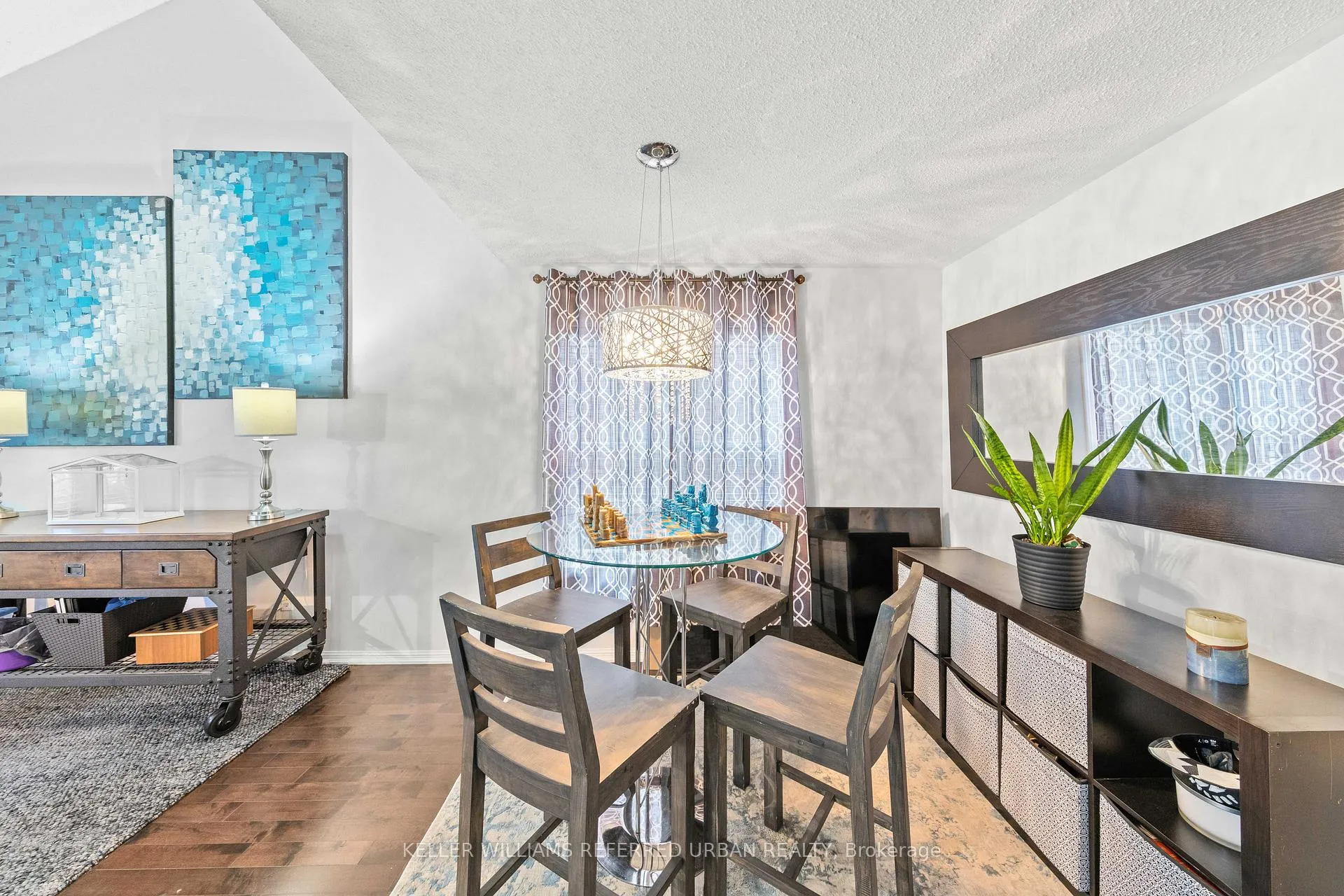 Photo 8 of 20 Williamson Drive, Brampton, Fletcher's Meadow — HOMEH