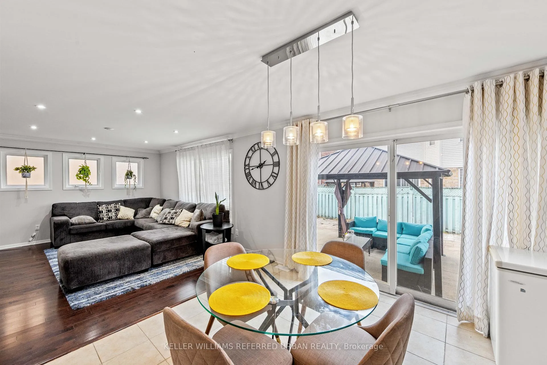 Photo 16 of 20 Williamson Drive, Brampton, Fletcher's Meadow — HOMEH
