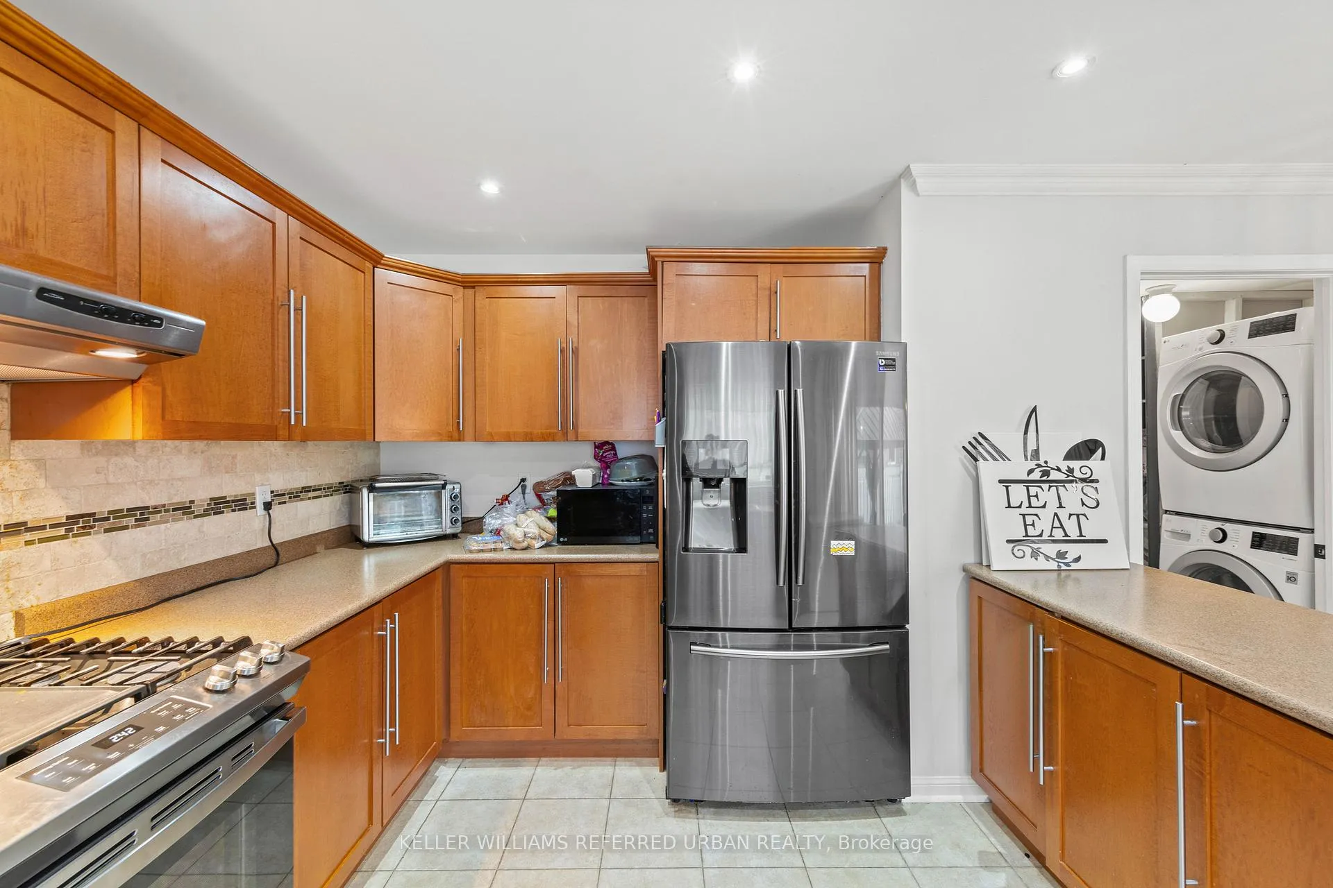 Photo 20 of 20 Williamson Drive, Brampton, Fletcher's Meadow — HOMEH
