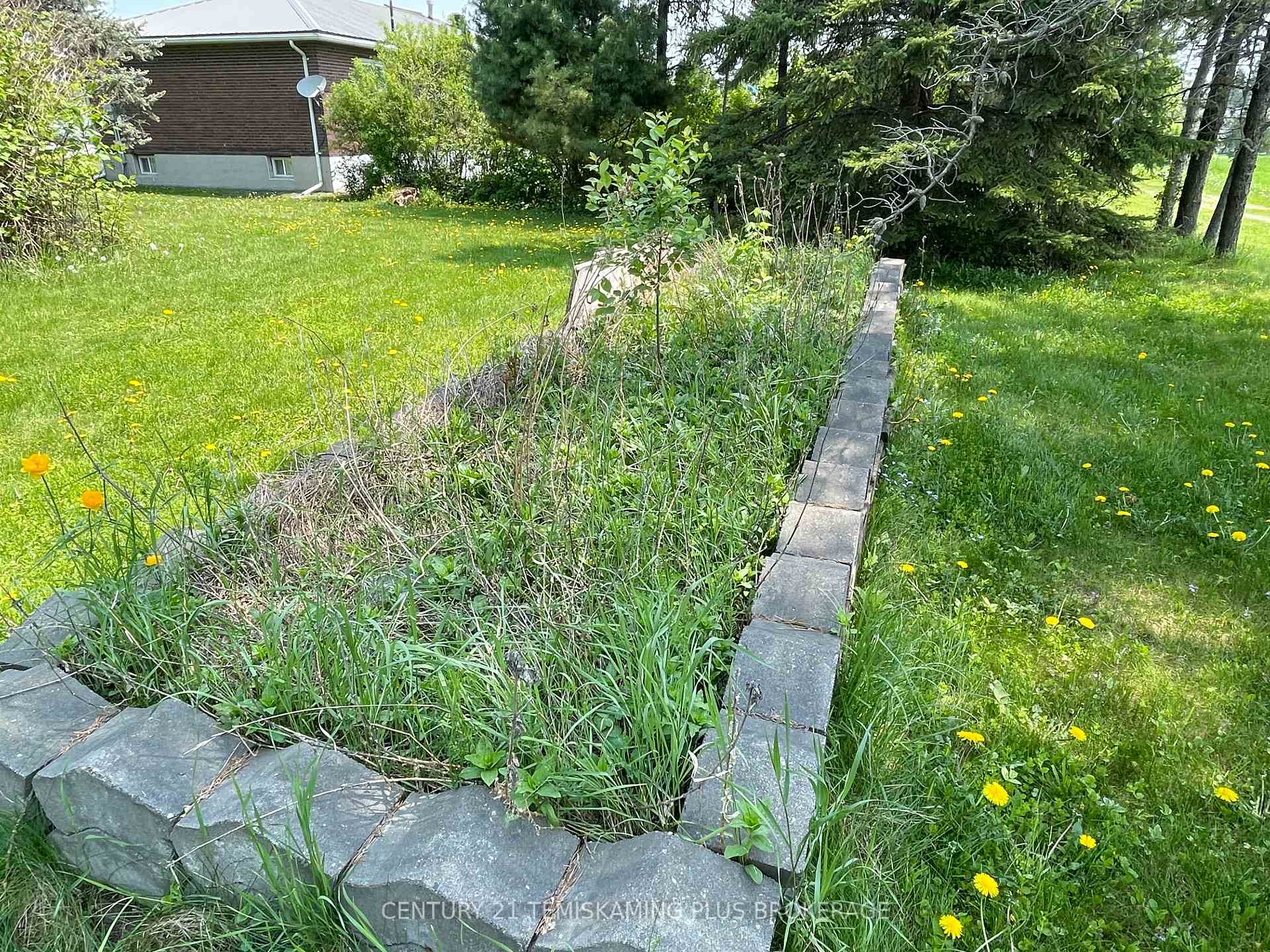 Photo 7 of 138 Fourth Avenue, Englehart — HOMEH