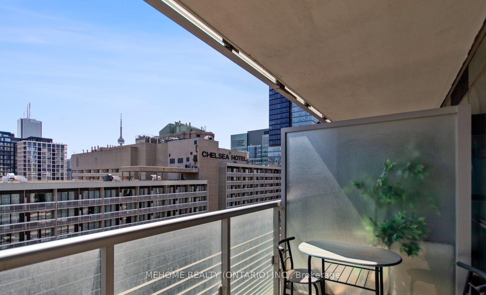 Photo 22 of Unit 2008, 386 Yonge Street, Toronto, Bay Street Corridor — HOMEH