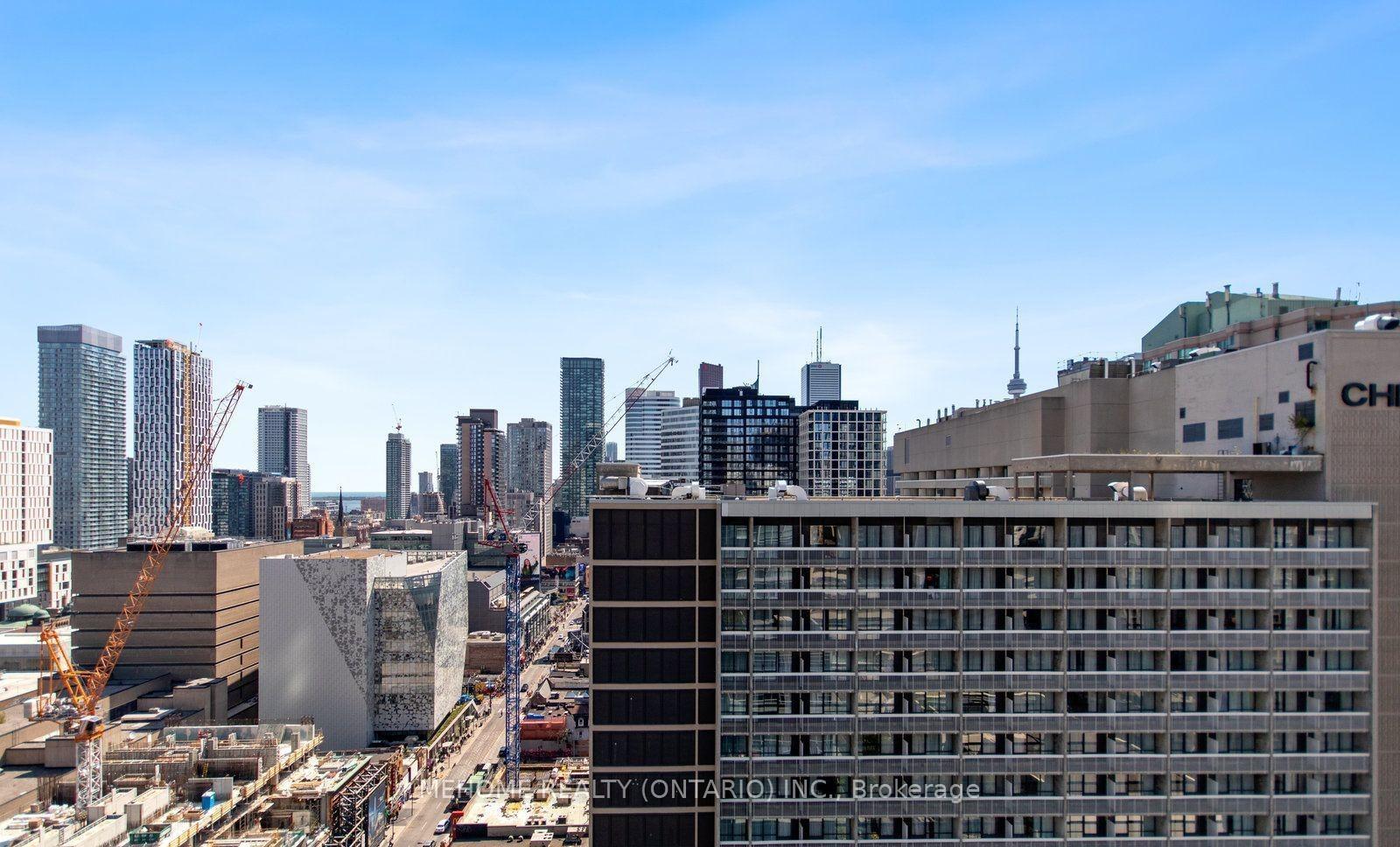 Photo 9 of Unit 2008, 386 Yonge Street, Toronto, Bay Street Corridor — HOMEH
