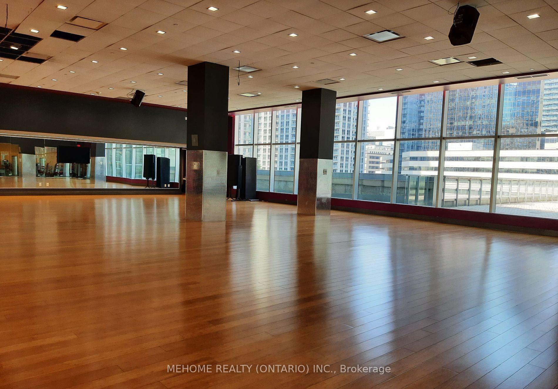 Photo 12 of Unit 2008, 386 Yonge Street, Toronto, Bay Street Corridor — HOMEH
