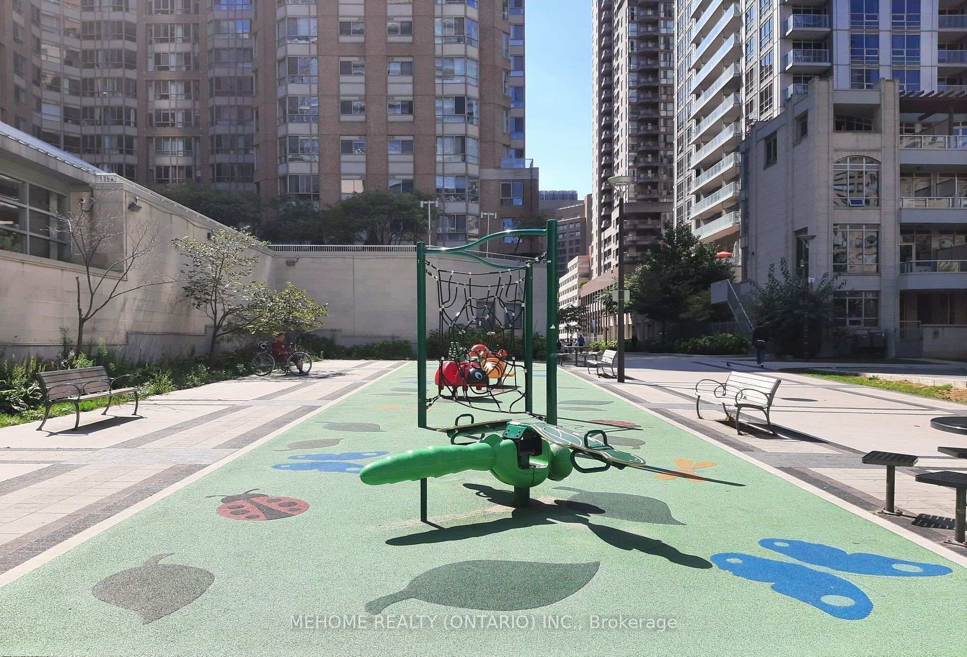 Photo 16 of Unit 2008, 386 Yonge Street, Toronto, Bay Street Corridor — HOMEH