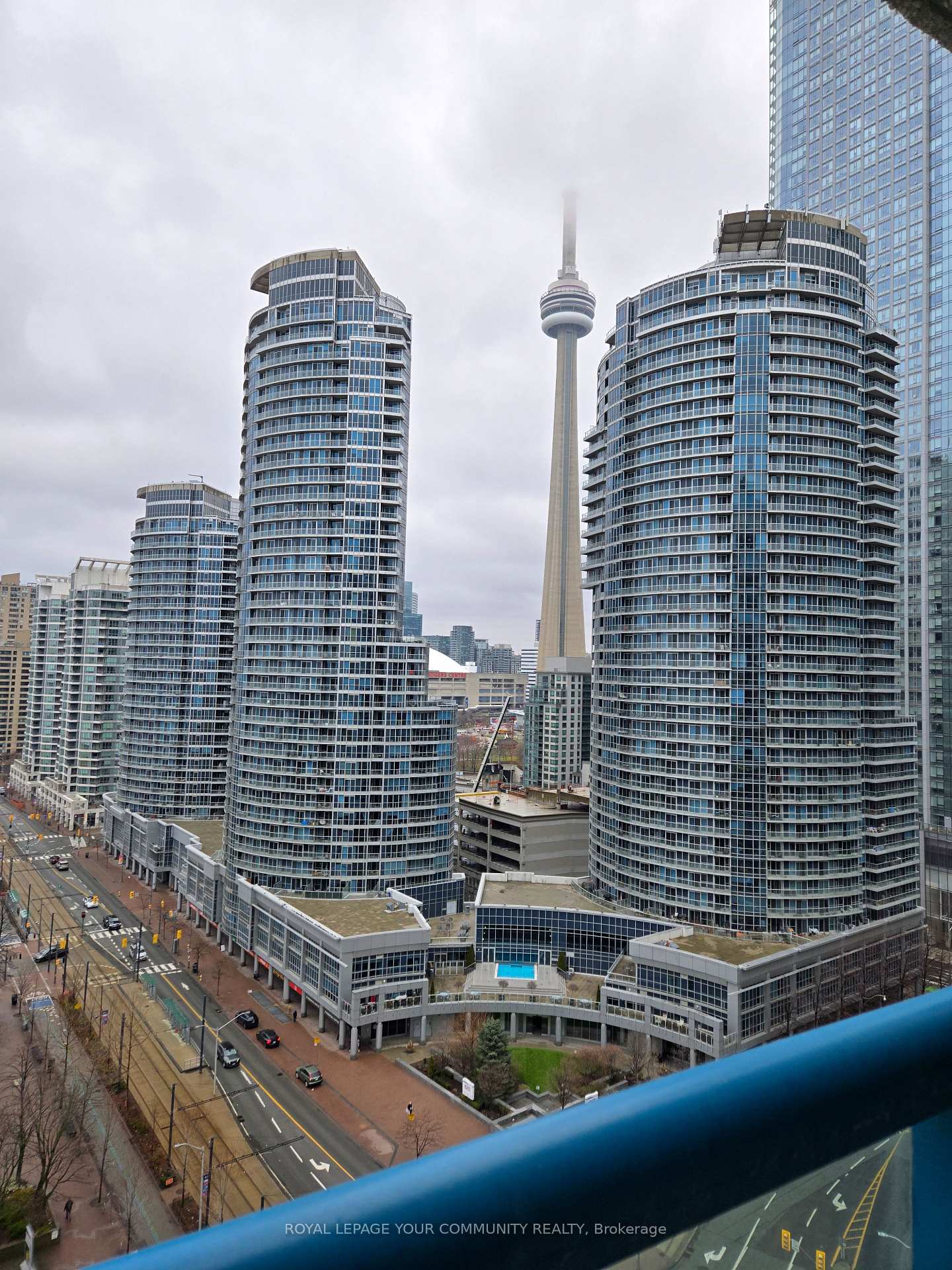 Photo 38 of Unit 1910, 77 Harbour Square, Toronto, Waterfront Communities — HOMEH