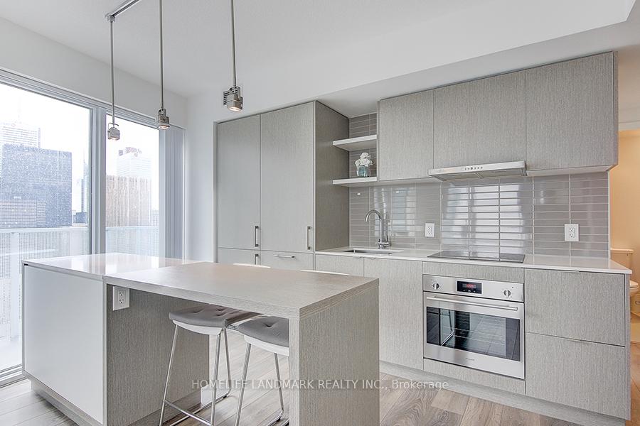 Photo 12 of Unit 4202, 100 Harbour Street, Toronto, Waterfront Communities — HOMEH