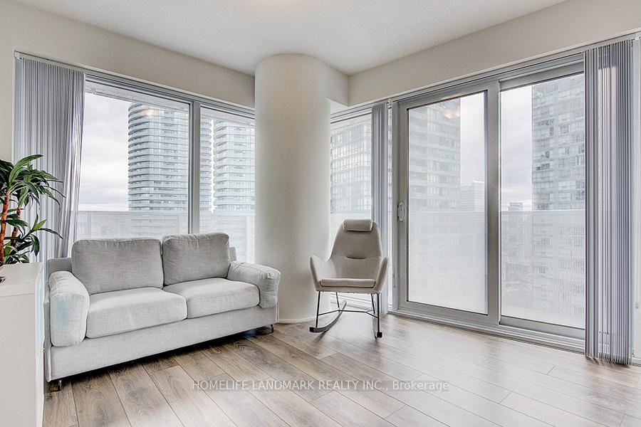 Photo 17 of Unit 4202, 100 Harbour Street, Toronto, Waterfront Communities — HOMEH