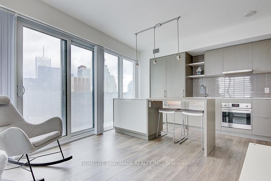 Photo 20 of Unit 4202, 100 Harbour Street, Toronto, Waterfront Communities — HOMEH