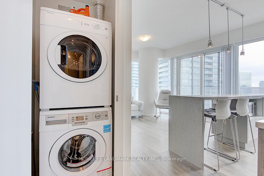 Photo 28 of Unit 4202, 100 Harbour Street, Toronto, Waterfront Communities — HOMEH