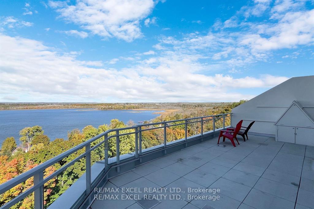 Front of Unit 1005, 58 Lakeside Terrace
