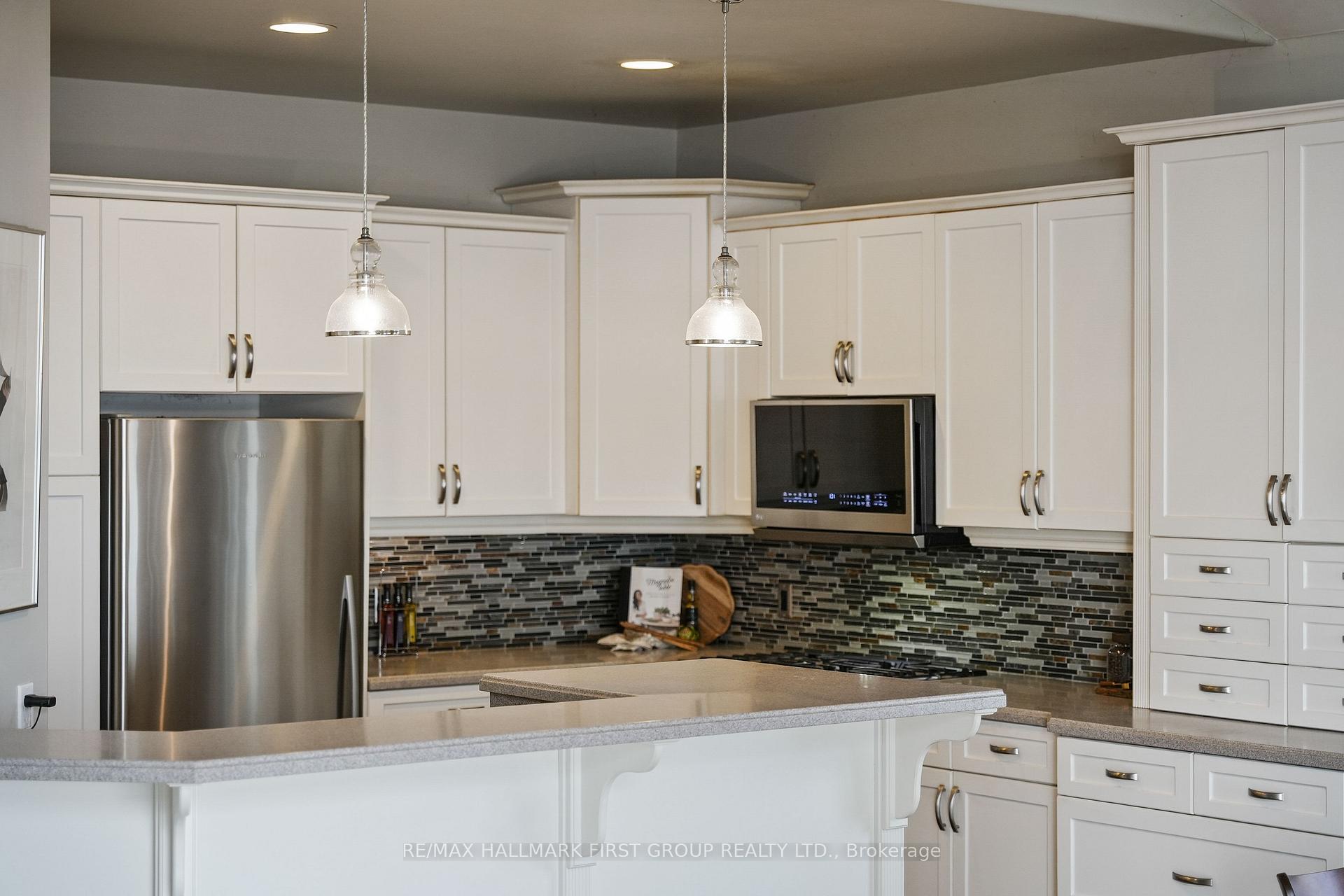 Photo 11 of 39 Tremaine Terrace, Cobourg — HOMEH