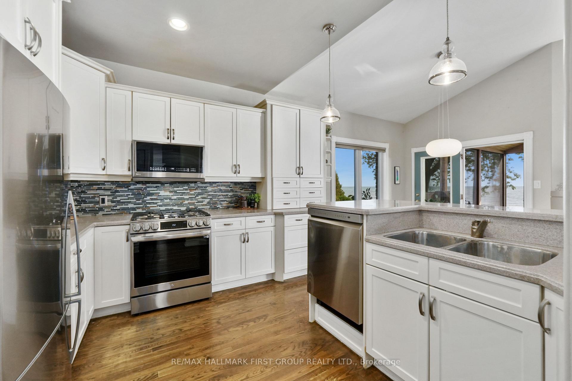 Photo 12 of 39 Tremaine Terrace, Cobourg — HOMEH