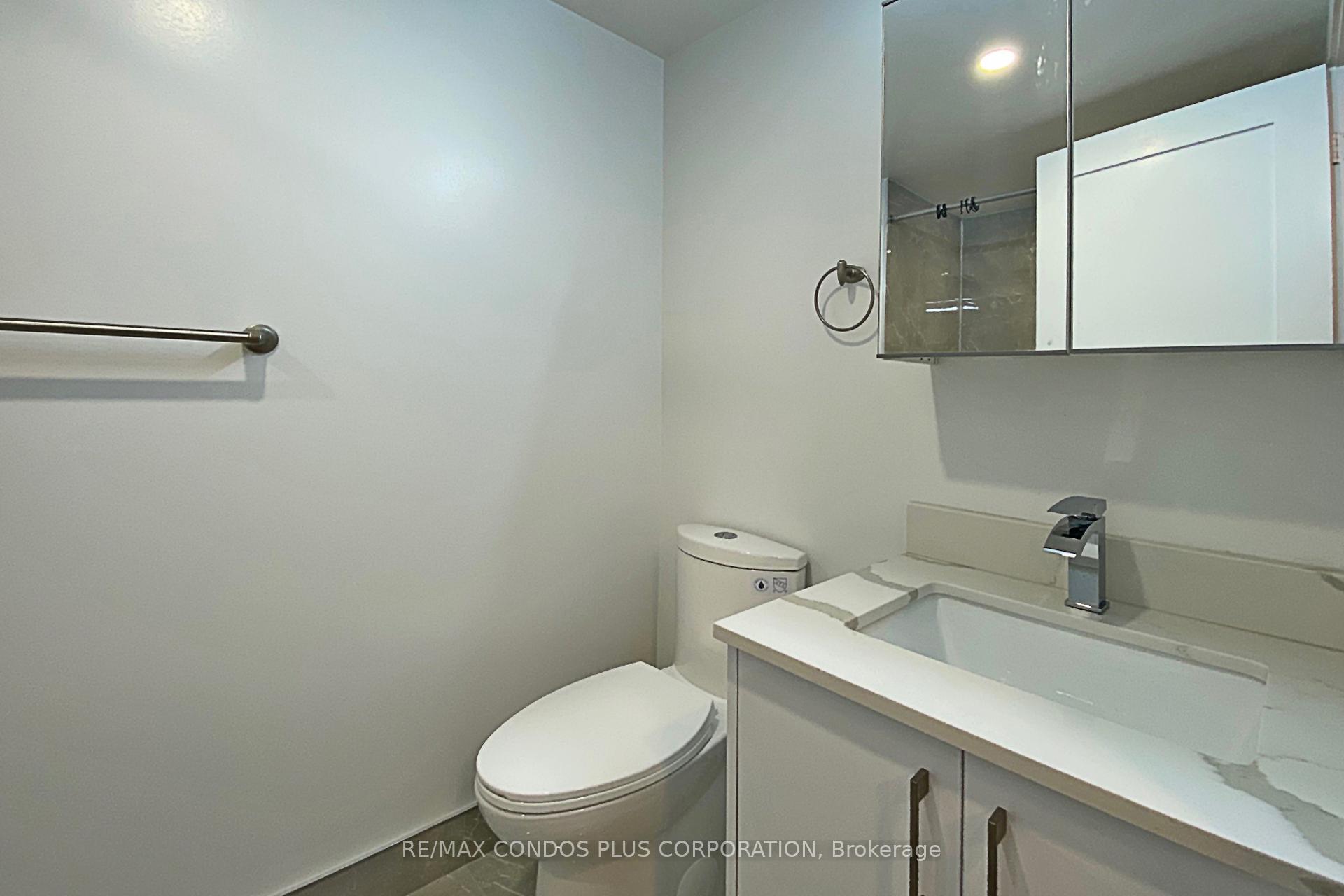 Photo 11 of Unit 611, 20 Blue Jays Way, Toronto, Waterfront Communities — HOMEH