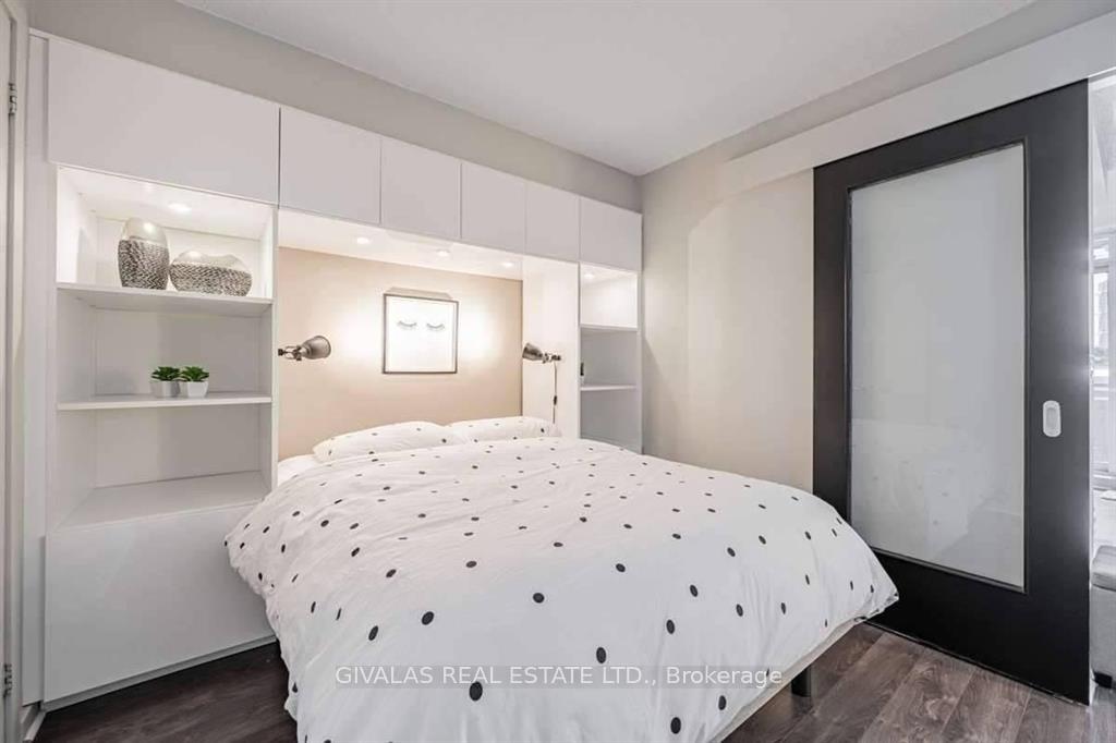 Photo 14 of Unit 404, 8 York Street, Toronto, Waterfront Communities — HOMEH