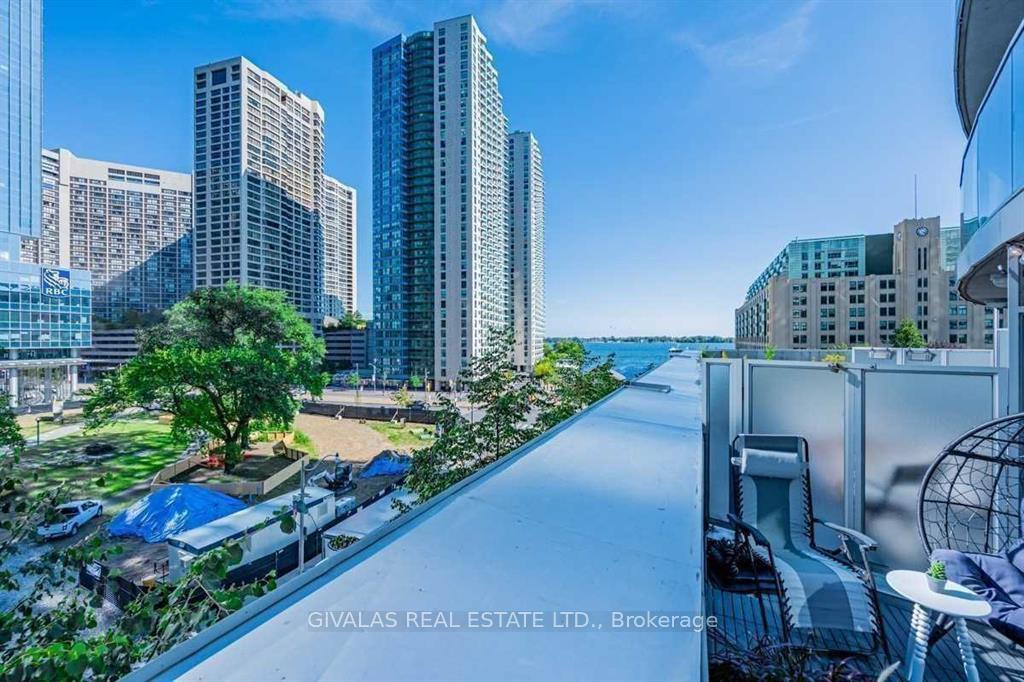 Photo 20 of Unit 404, 8 York Street, Toronto, Waterfront Communities — HOMEH