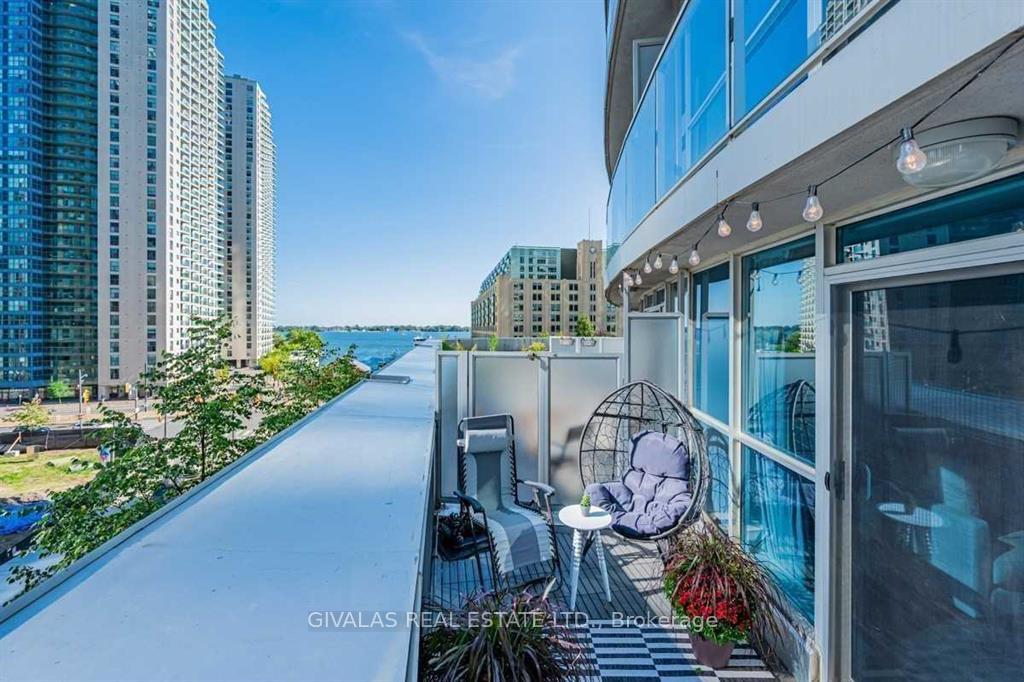 Photo 21 of Unit 404, 8 York Street, Toronto, Waterfront Communities — HOMEH