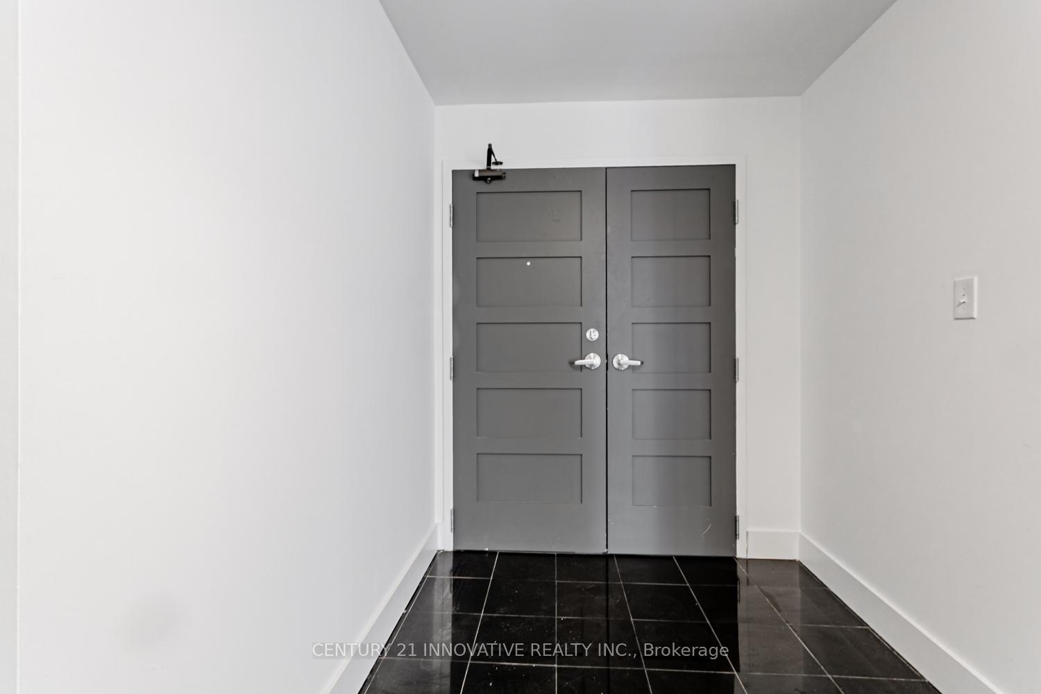 Photo 3 of Unit 604, 188 Spadina Avenue, Toronto, Kensington-Chinatown — HOMEH