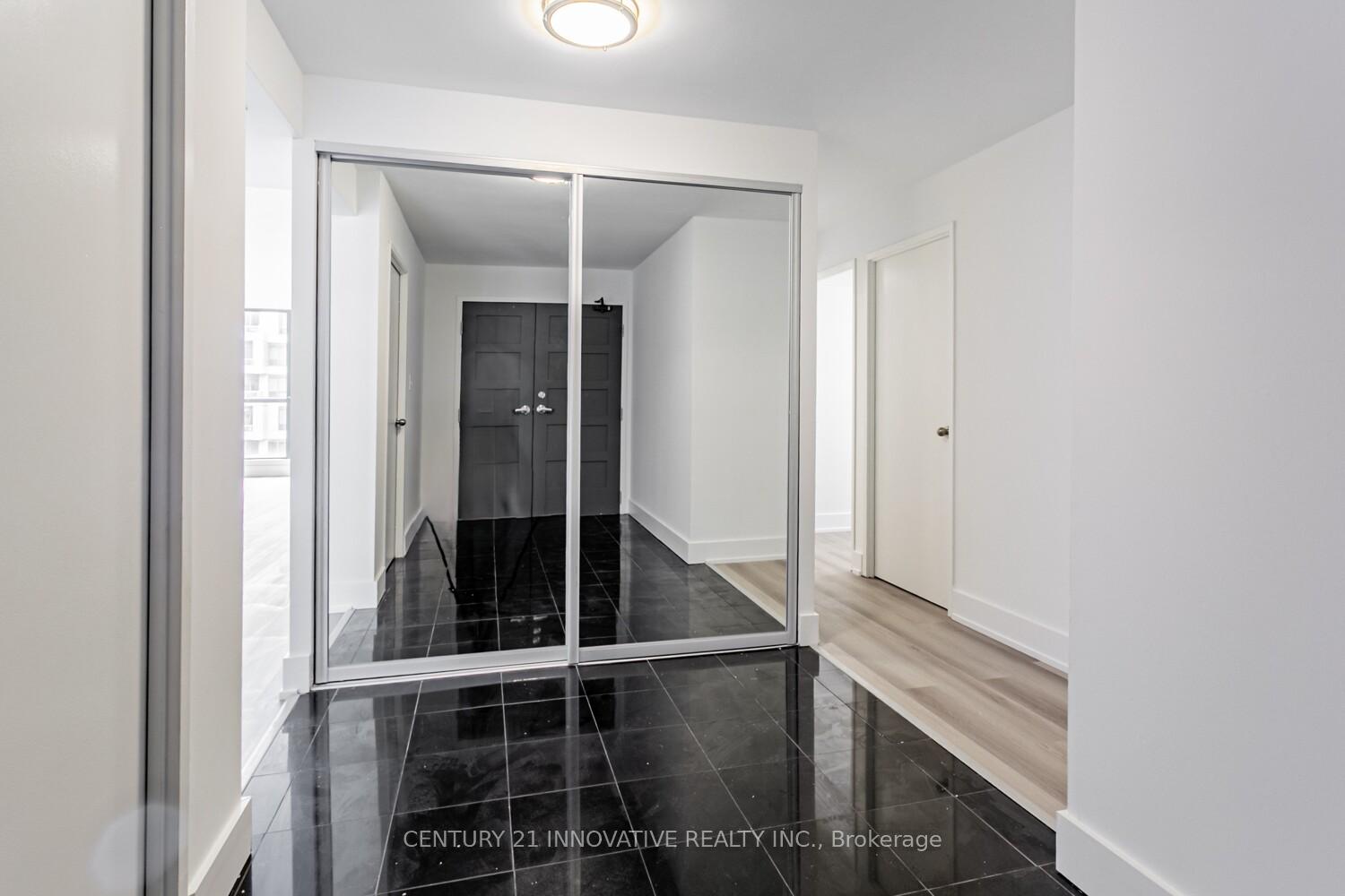 Photo 4 of Unit 604, 188 Spadina Avenue, Toronto, Kensington-Chinatown — HOMEH
