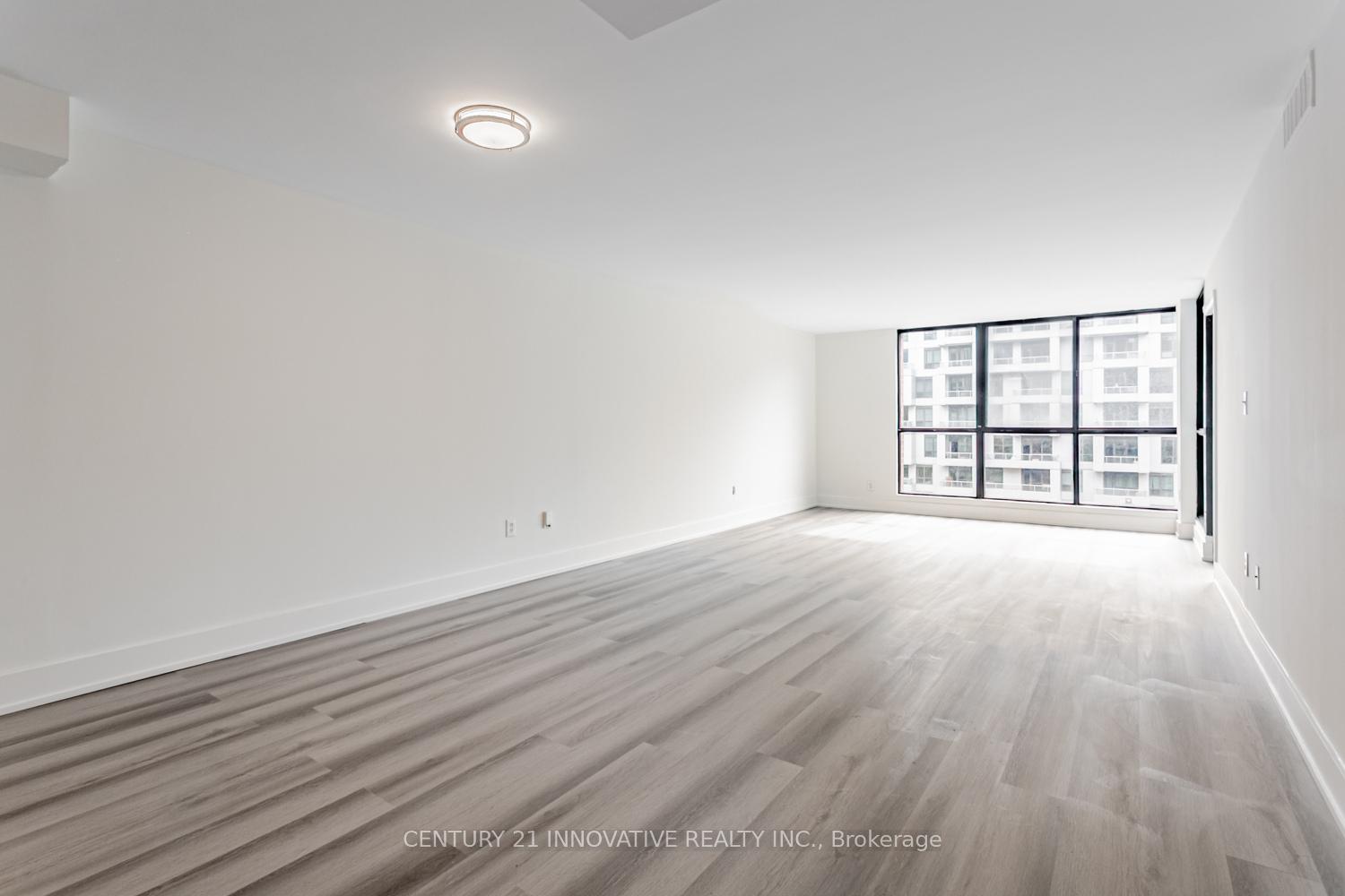 Photo 5 of Unit 604, 188 Spadina Avenue, Toronto, Kensington-Chinatown — HOMEH