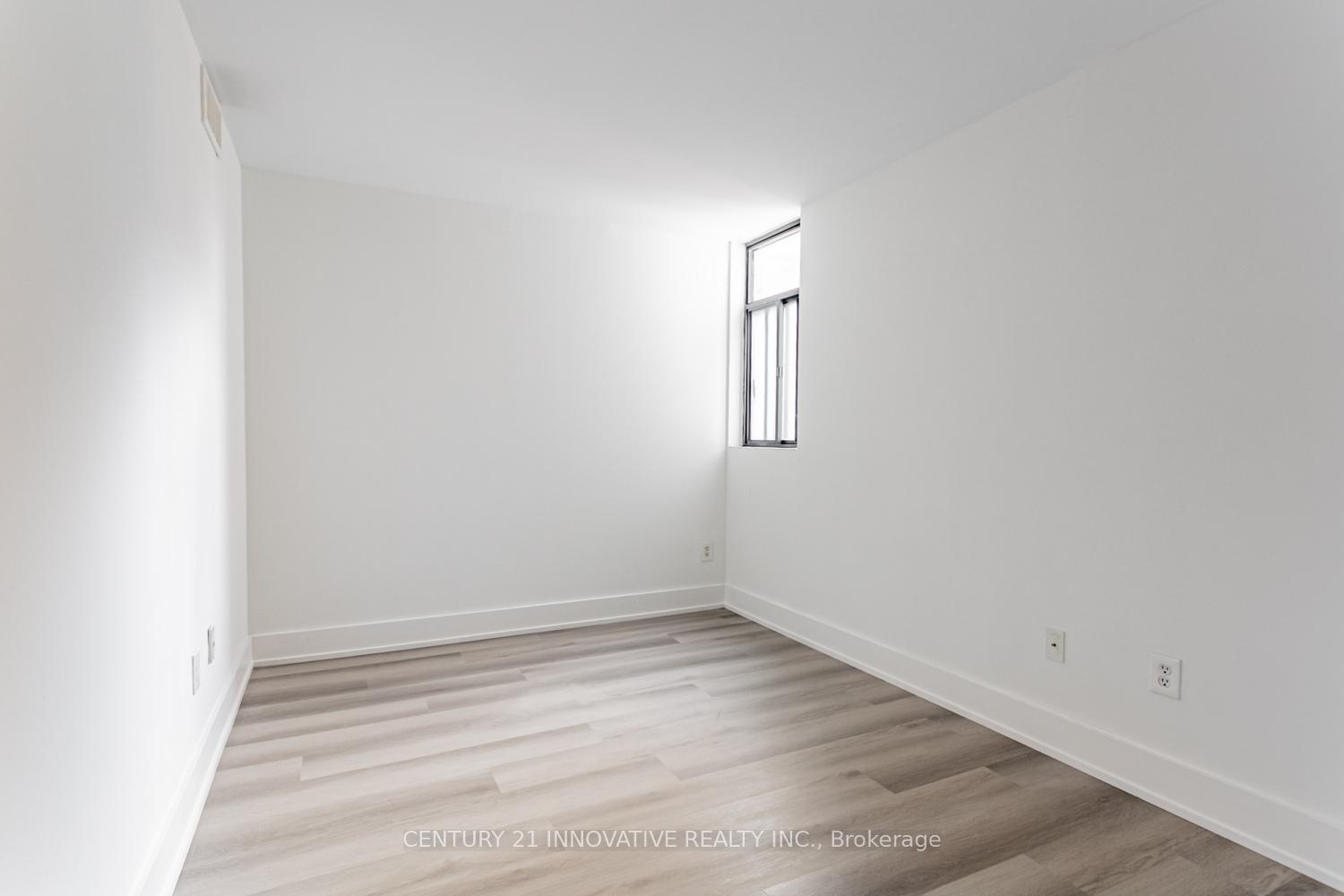 Photo 15 of Unit 604, 188 Spadina Avenue, Toronto, Kensington-Chinatown — HOMEH