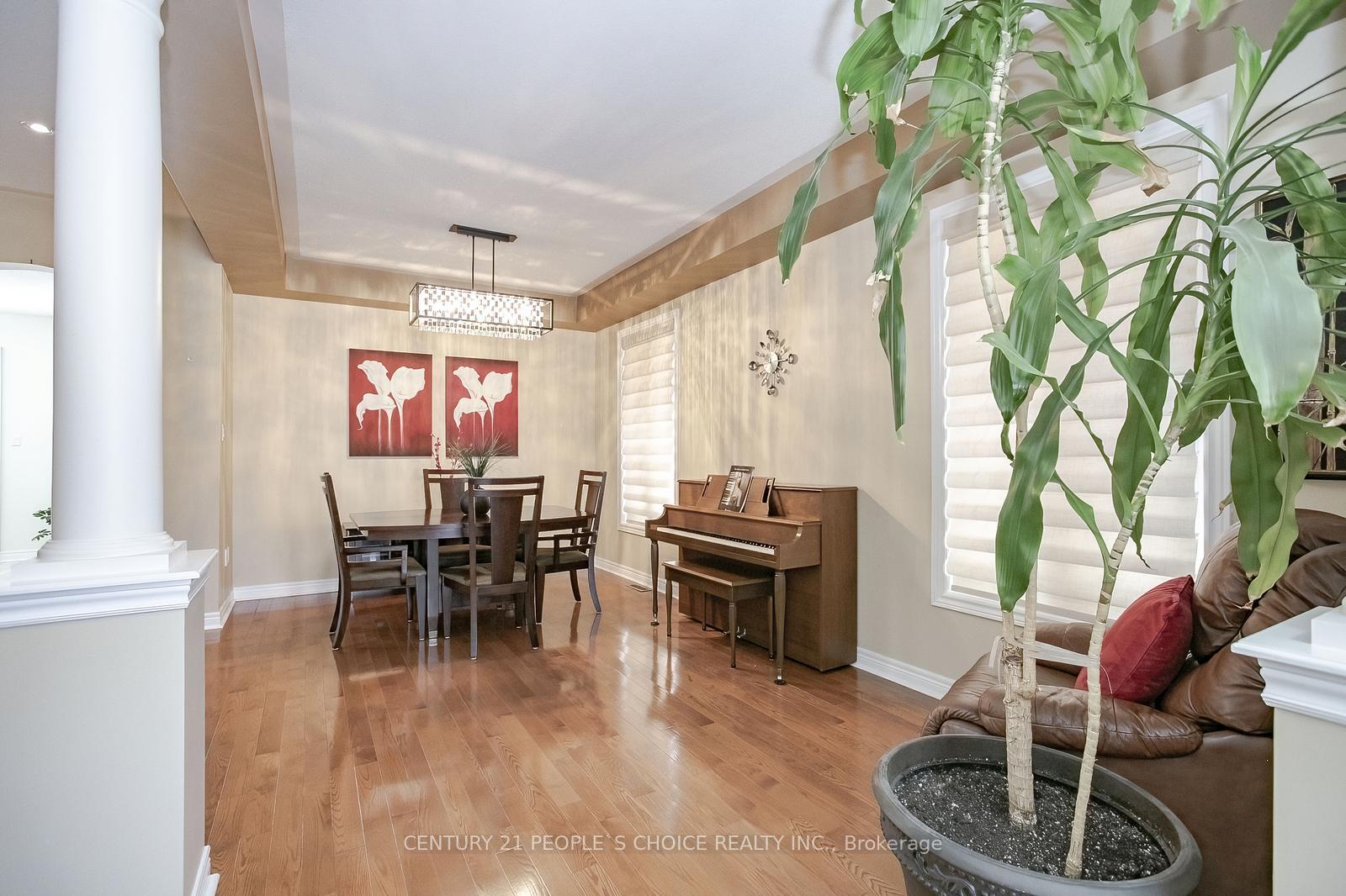 Photo 3 of 15 Fallharvest Avenue, Brampton, Bram West — HOMEH