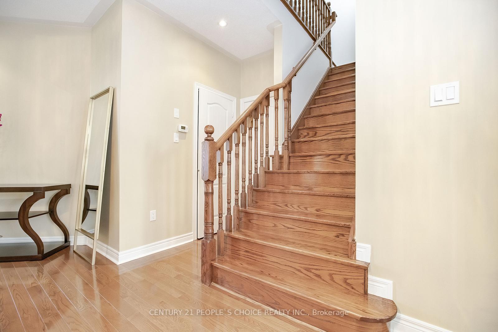 Photo 4 of 15 Fallharvest Avenue, Brampton, Bram West — HOMEH