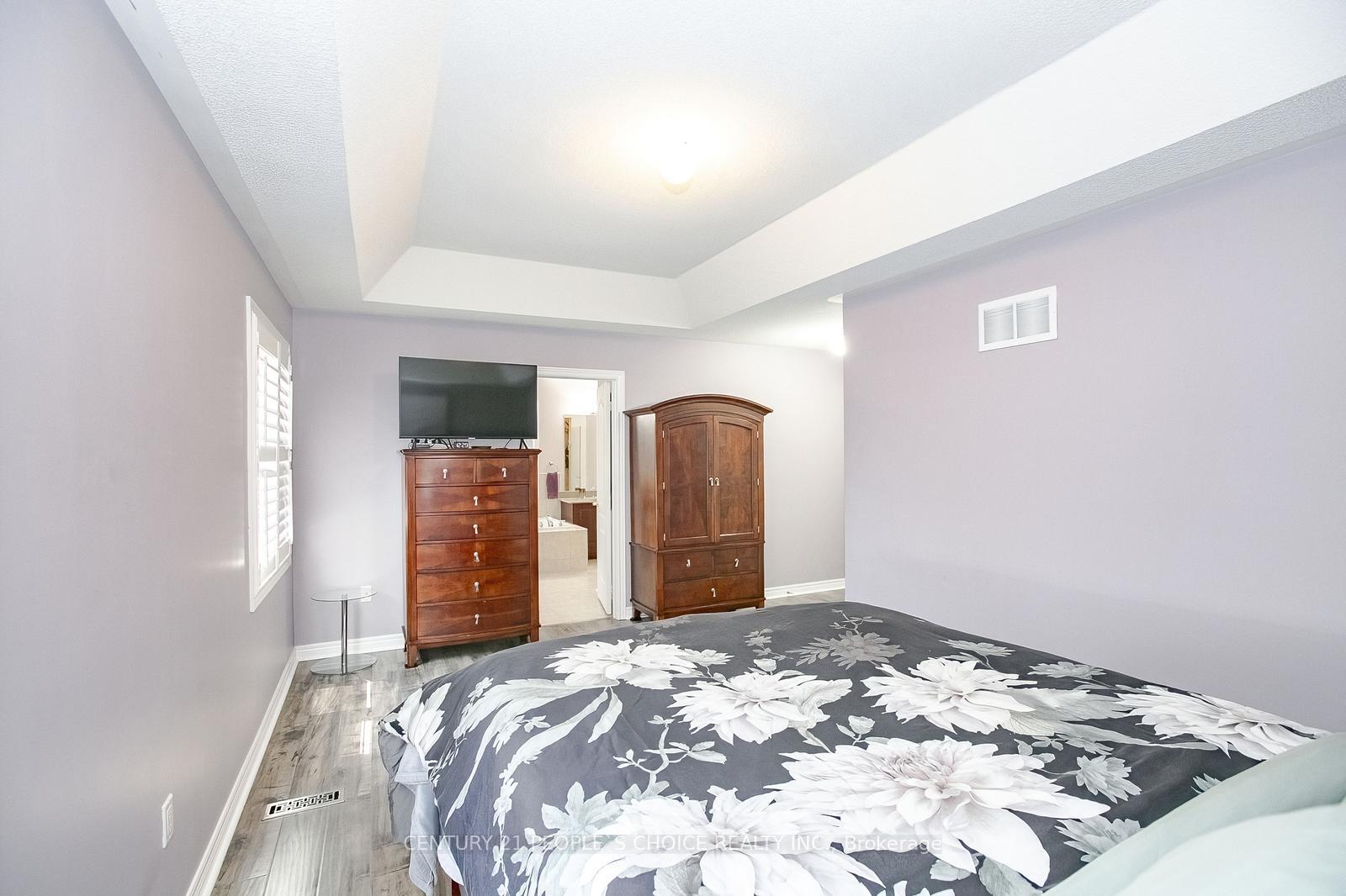 Photo 14 of 15 Fallharvest Avenue, Brampton, Bram West — HOMEH