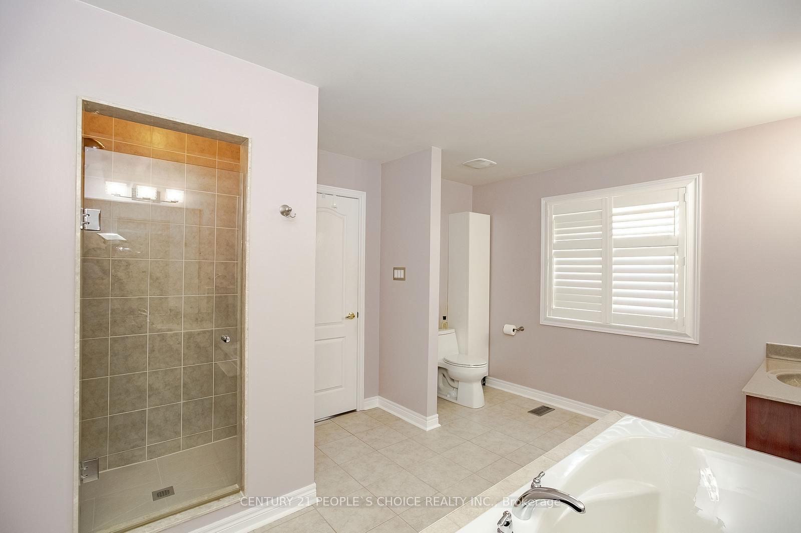 Photo 16 of 15 Fallharvest Avenue, Brampton, Bram West — HOMEH