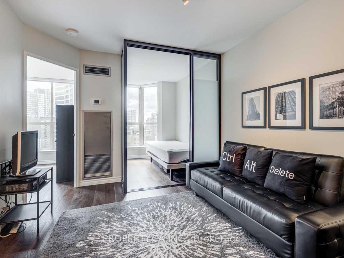 Photo 5 of Unit 2109, 44 St Joseph Street, Toronto, Bay Street Corridor — HOMEH