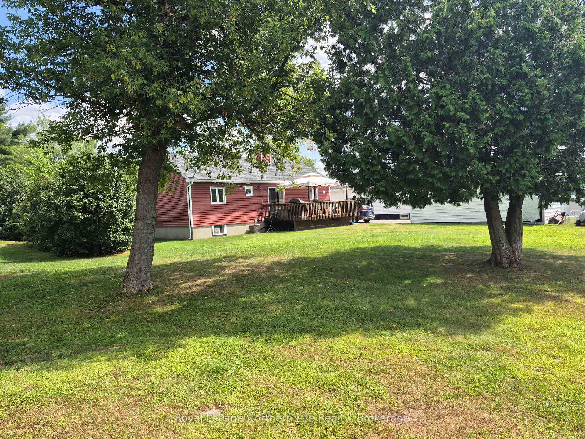 Photo 9 of 390 Eight Street, Mattawa — HOMEH