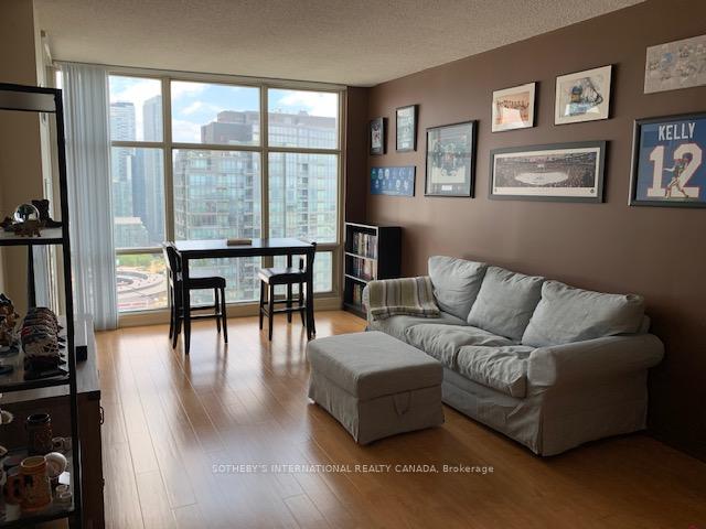 Photo 4 of Unit 3907, 35 Mariner Terrace, Toronto, Waterfront Communities — HOMEH
